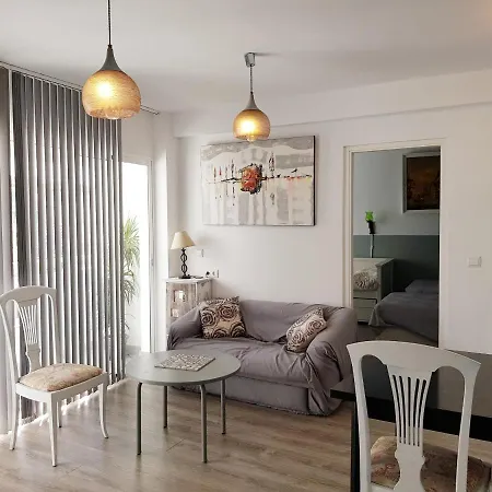 Апартаменты Lolita's House Torre Del Oro